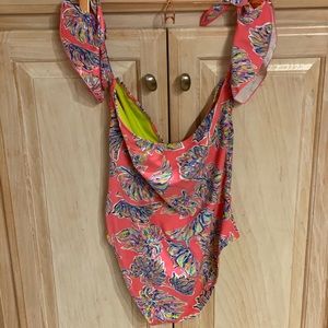 Ymi like Lily Pulitzer size medium bathing suit